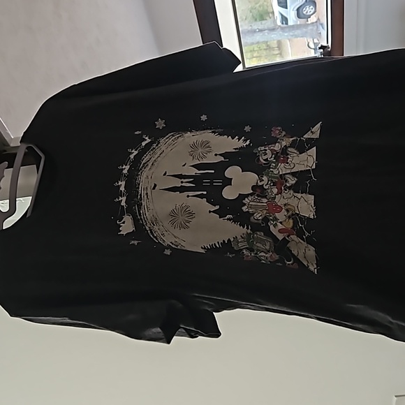 Disney T shirt Christmas at the castle charcoal grey size XL - Picture 3 of 3